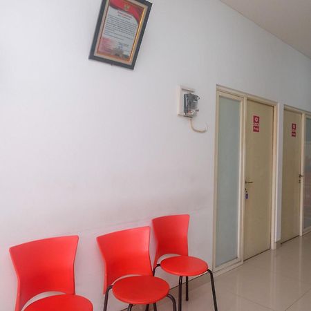 Jomblang Reddoorz Syariah Near Simpang Lima Semarang酒店 外观 照片