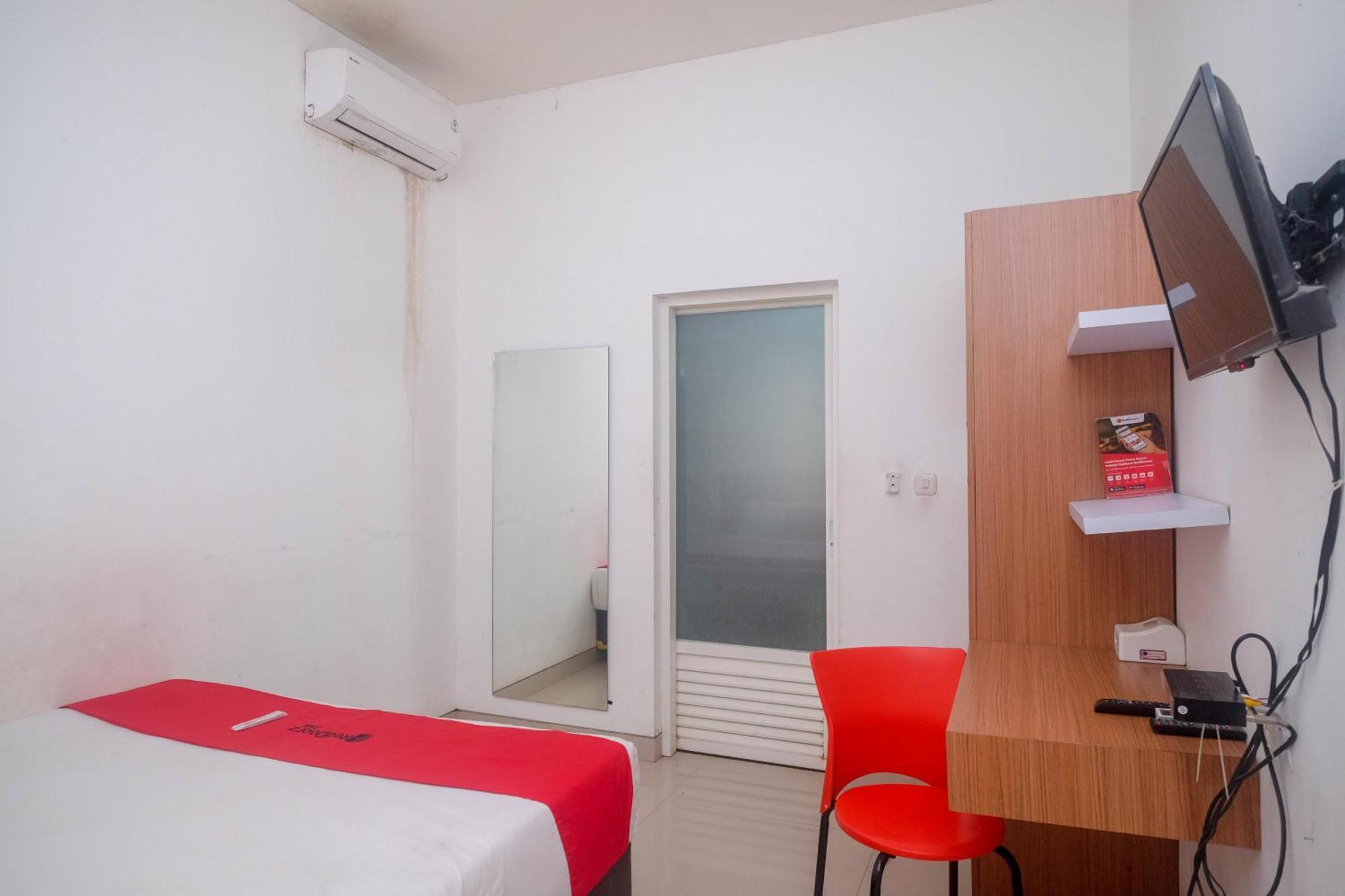 Jomblang Reddoorz Syariah Near Simpang Lima Semarang酒店 外观 照片