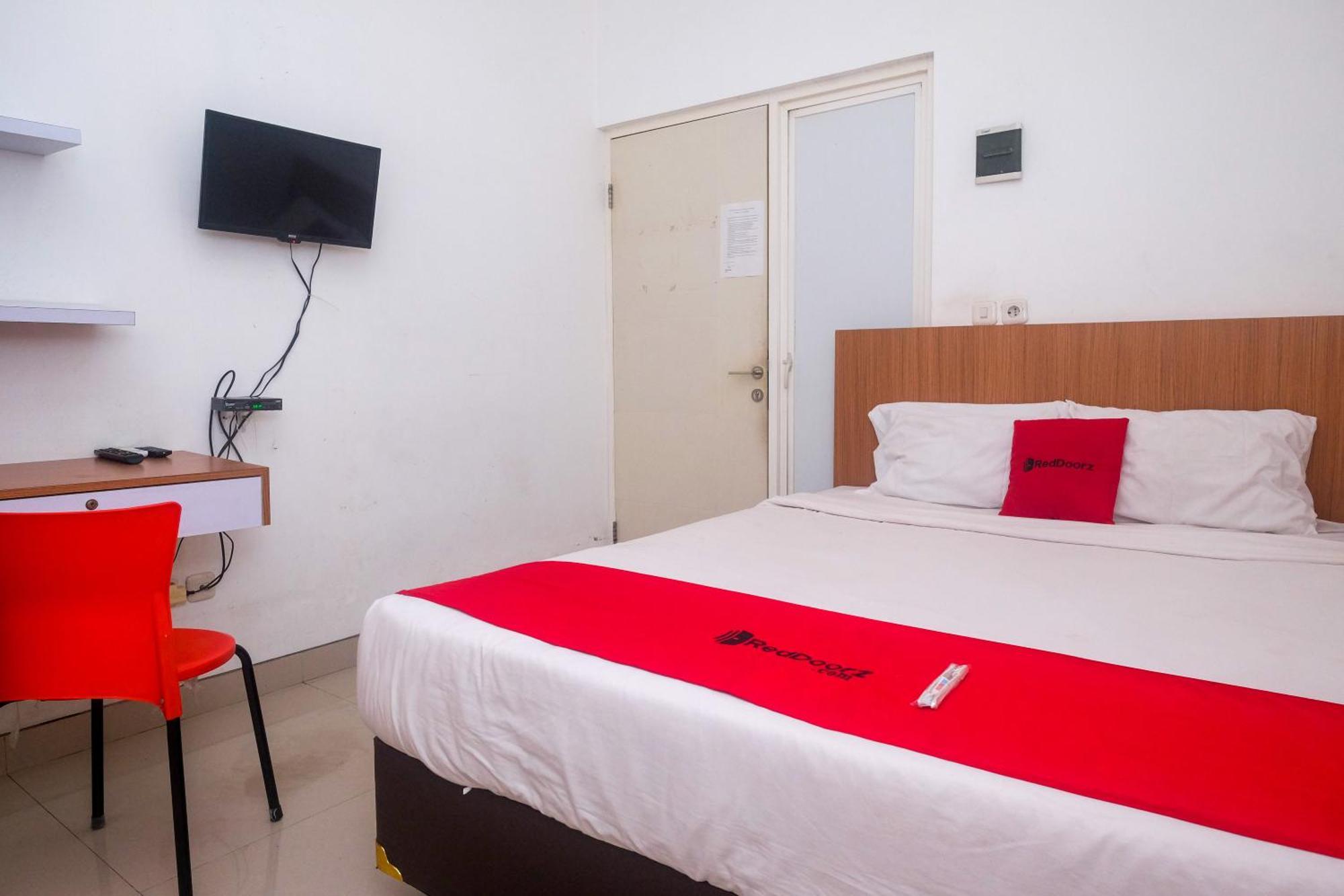 Jomblang Reddoorz Syariah Near Simpang Lima Semarang酒店 外观 照片