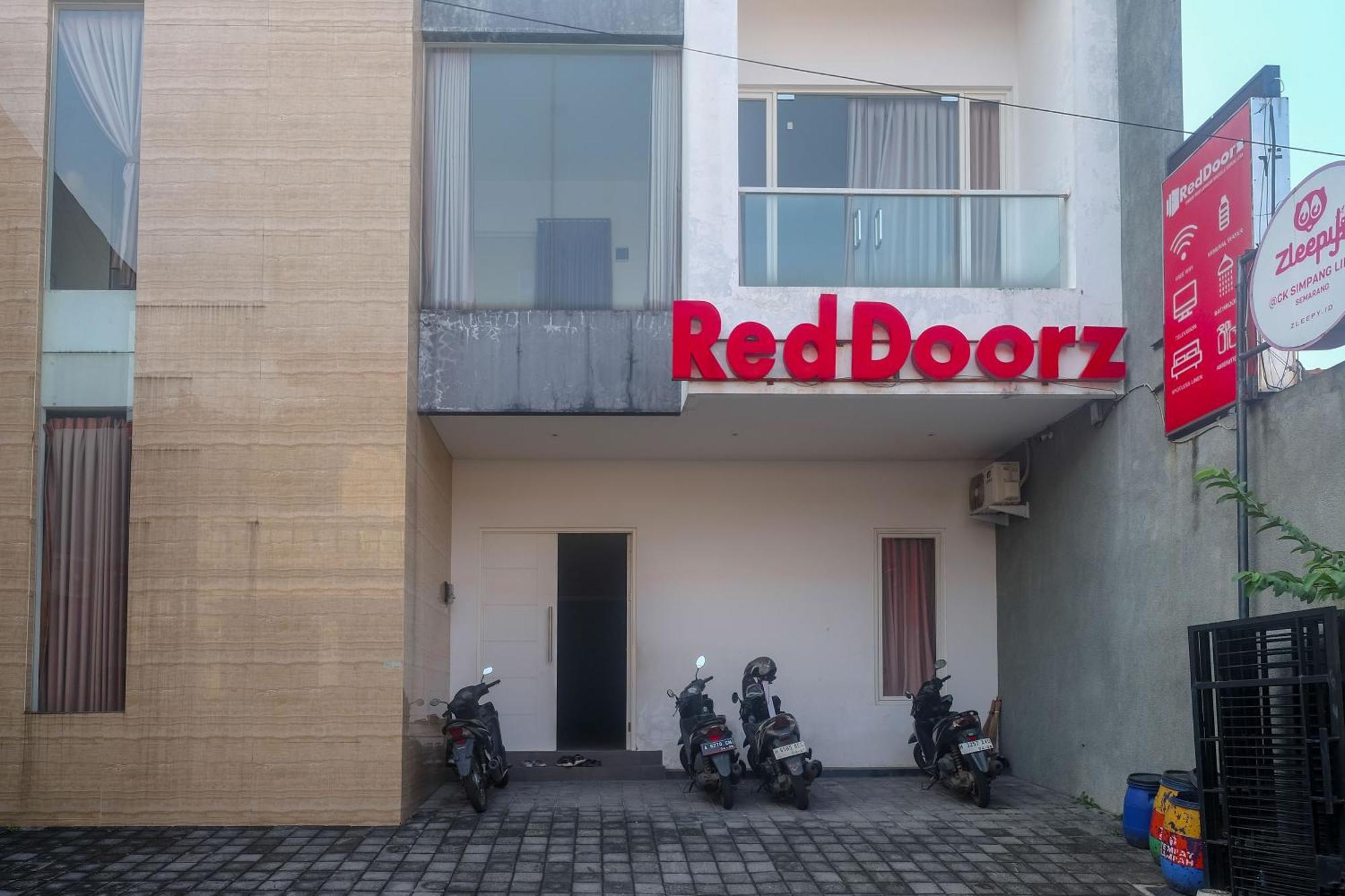 Jomblang Reddoorz Syariah Near Simpang Lima Semarang酒店 外观 照片
